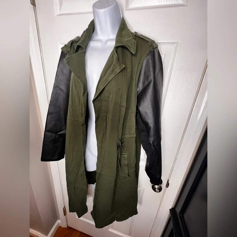 Torrid 0 Twill Canvas Drawstring Jacket Green Olive Faux Leather Sleeve L 12 - Picture 2 of 15